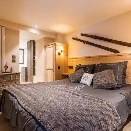 Chalet Granny - In The Heart Of The Village Of Megeve